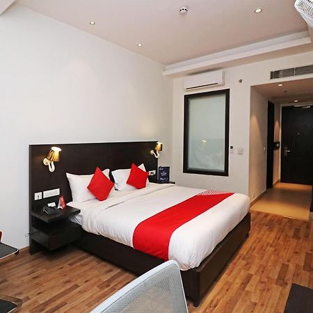 Capital O 19296 Joy Inn & Suites Bhiwadi Luaran gambar