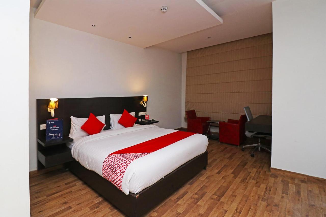 Capital O 19296 Joy Inn & Suites Bhiwadi Luaran gambar
