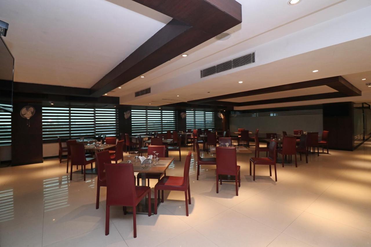 Capital O 19296 Joy Inn & Suites Bhiwadi Luaran gambar