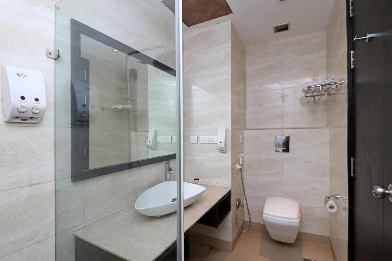 Capital O 19296 Joy Inn & Suites Bhiwadi Luaran gambar